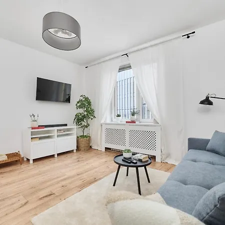 Railway Station Comfortable Studio By Renters Appartement *